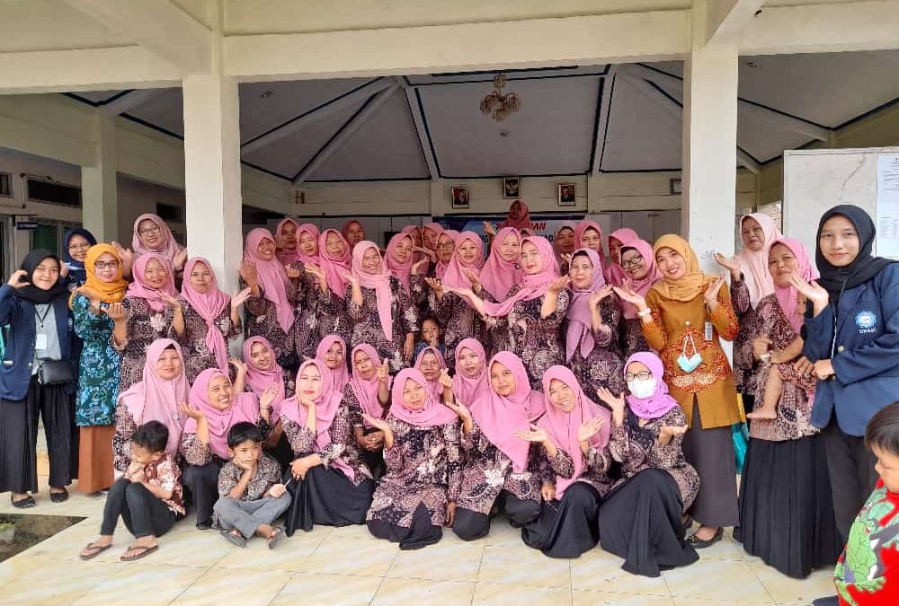 Pertemuan rutin kader posyandu &PKK Desa Kutasari Cipari